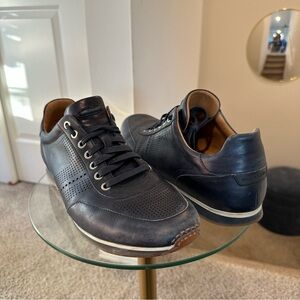 Magnanni 14804 Pueblo Leather Perforated Sneaker in Navy Blue